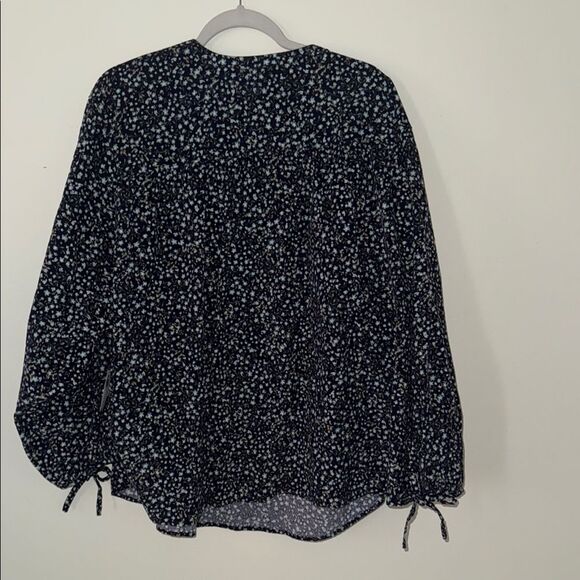 Old navy plus size Floral long sleeves Blouse 3x NWT - Picture 9 of 9